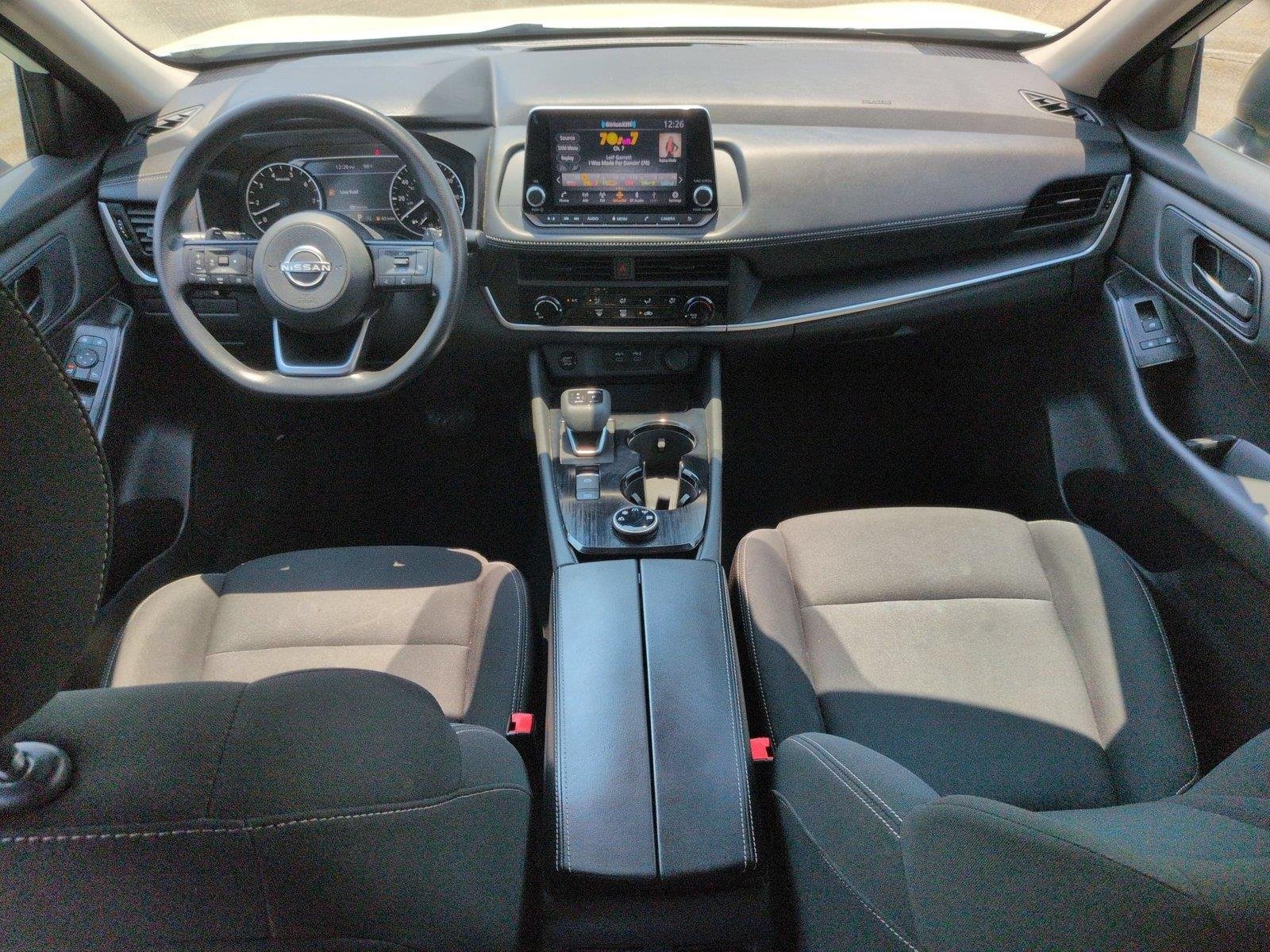 Used 2024 Glacier White Nissan S image 32