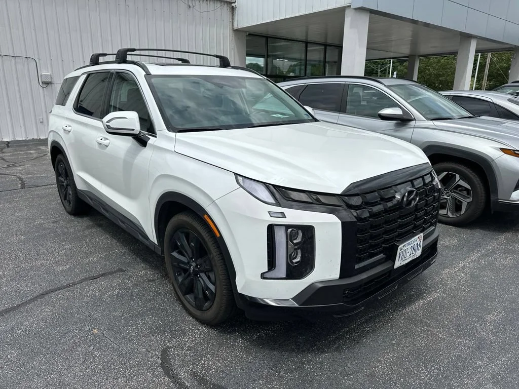 Used 2024  Hyundai XRT image 1