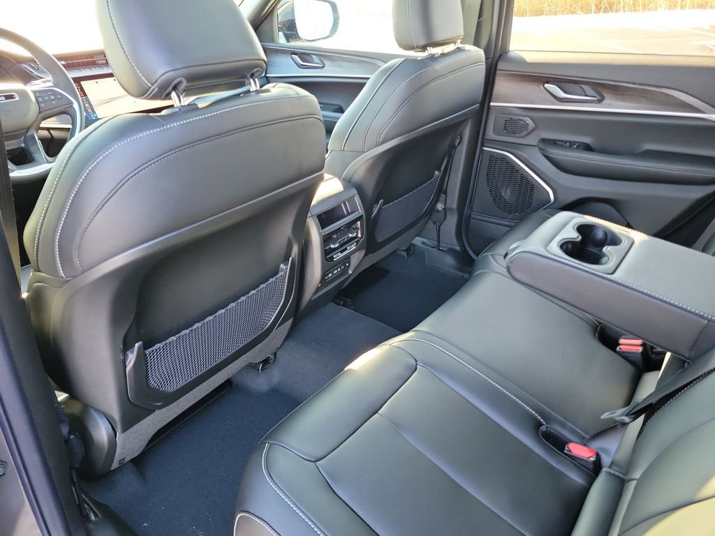 New 2026 Baltic Gray Metallic Clearcoat Jeep Limited image 13