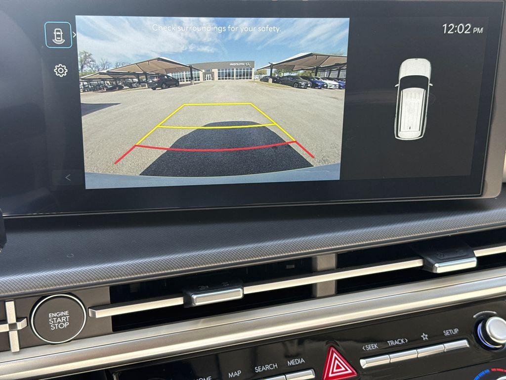New 2026 White Hyundai SEL FWD image 25