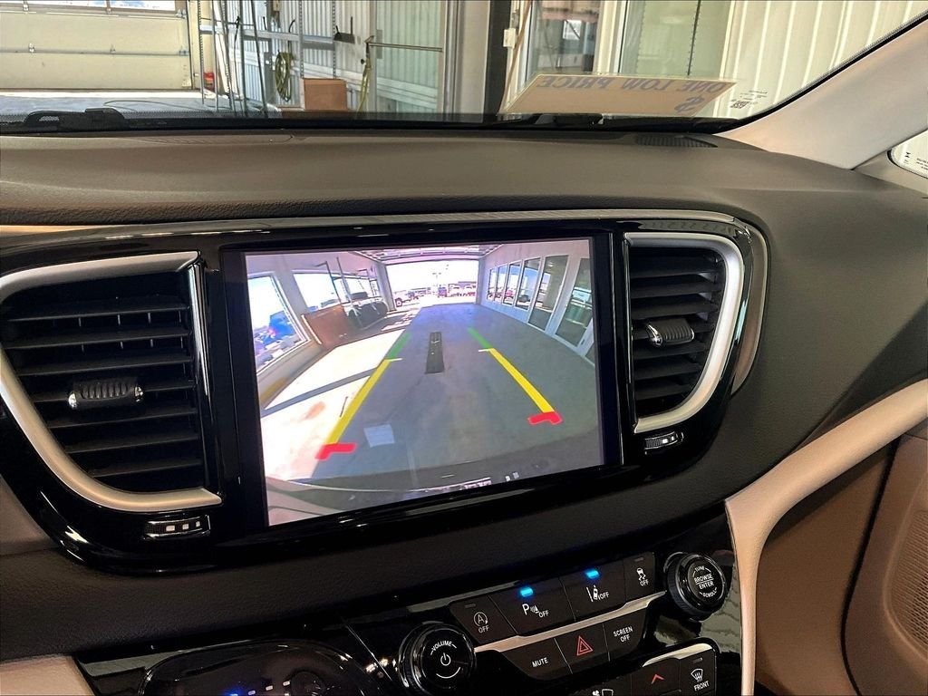 Used 2023 Black Chrysler Touring L image 20