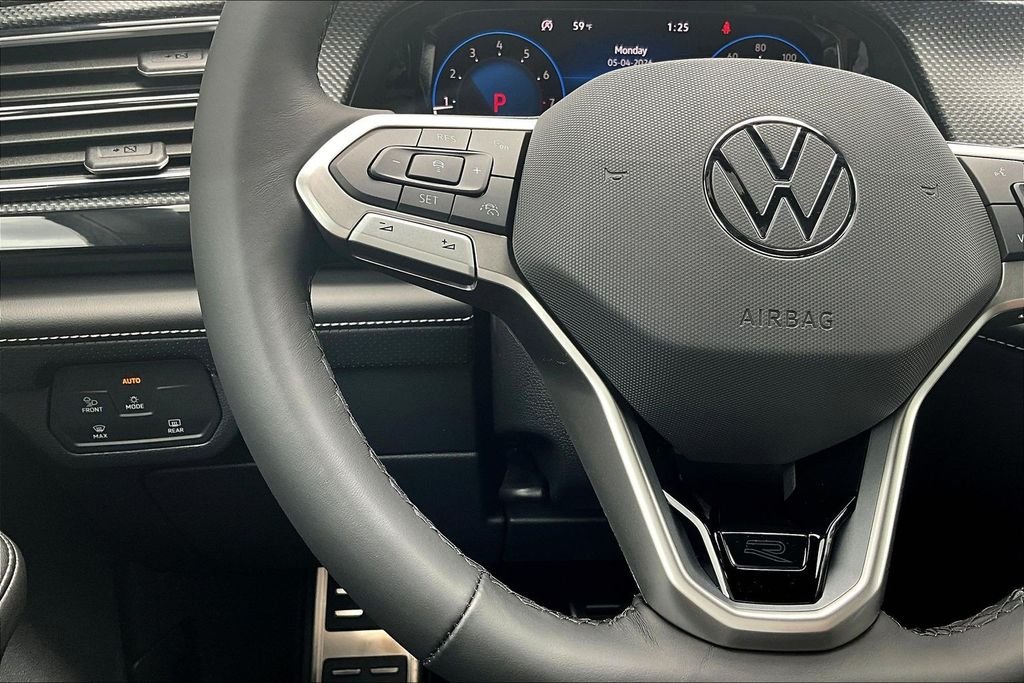 New 2026 White Volkswagen 2.0T SEL Premium R-Line image 9