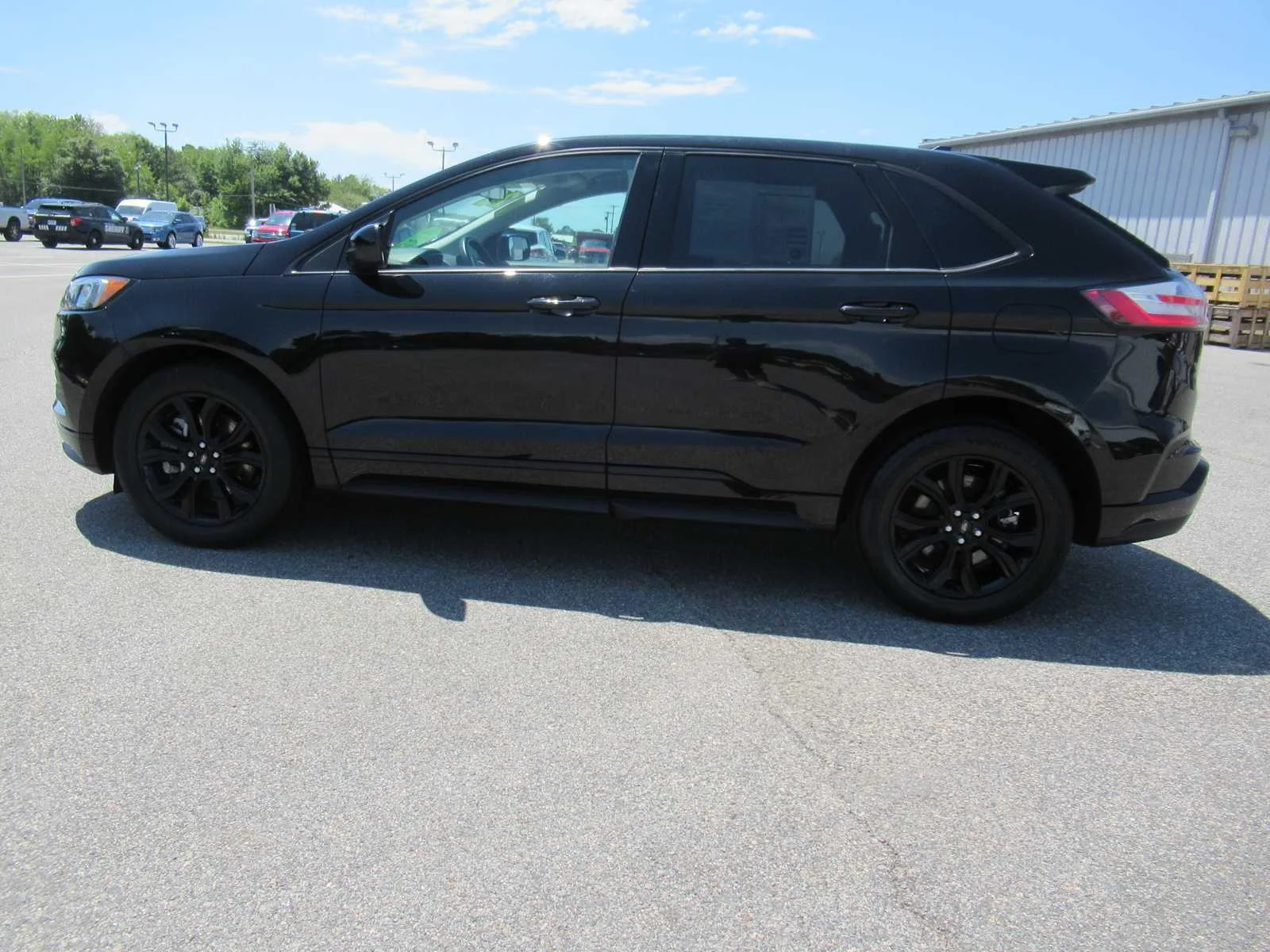 Used 2022 Agate Black Ford SE image 8
