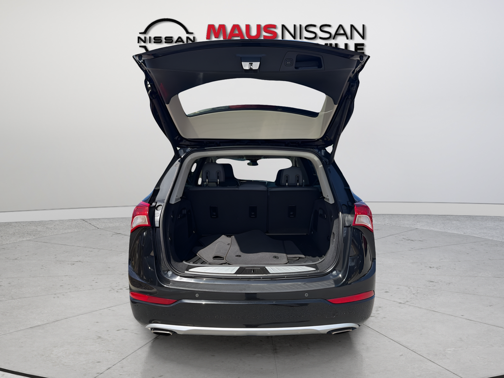 Used 2020 Black Buick Premium I image 9