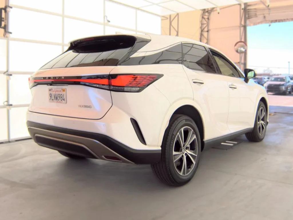 Used 2024 White Lexus 350 image 2