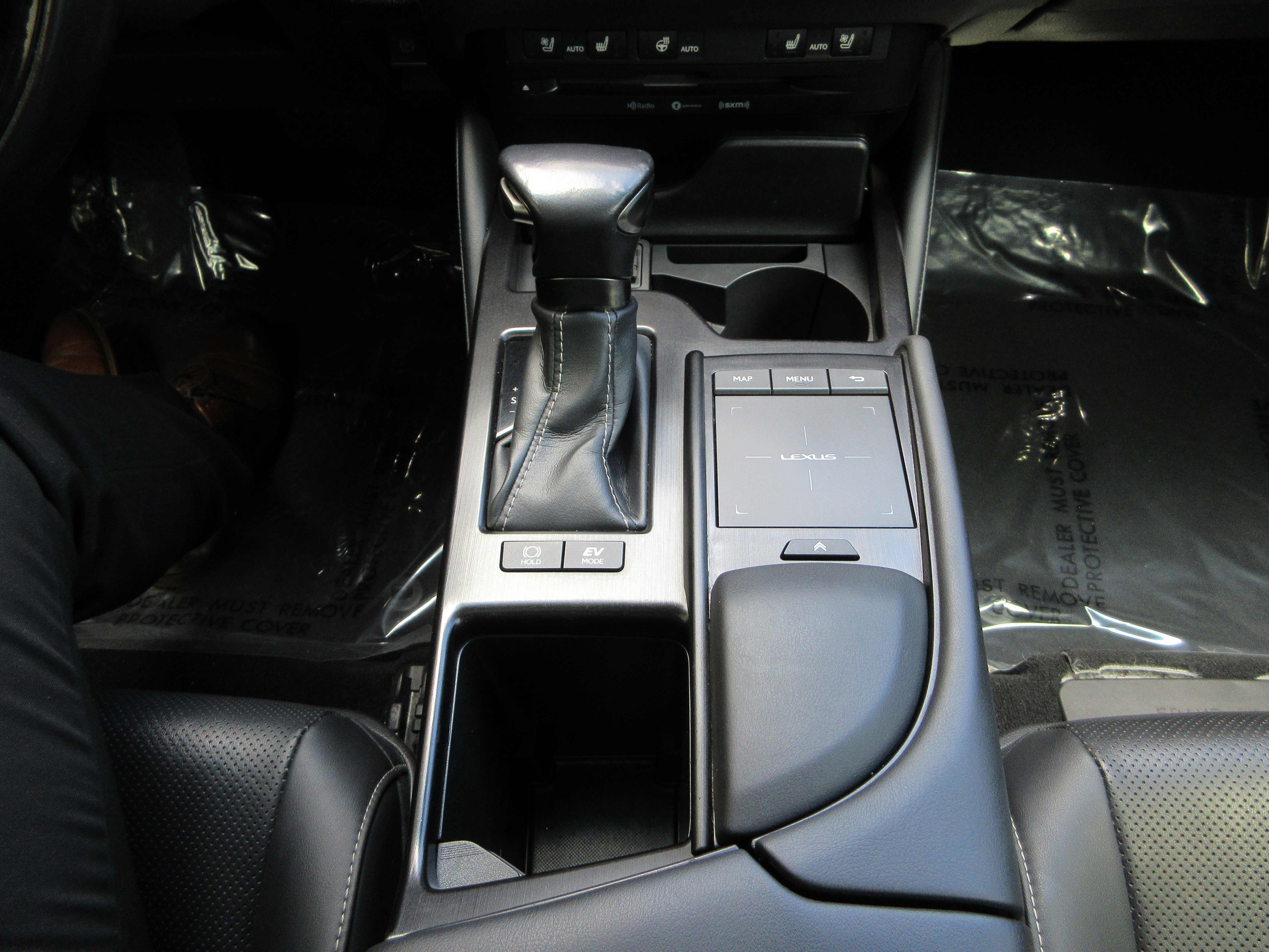Used 2019 Atomic Silver Lexus 300h image 47