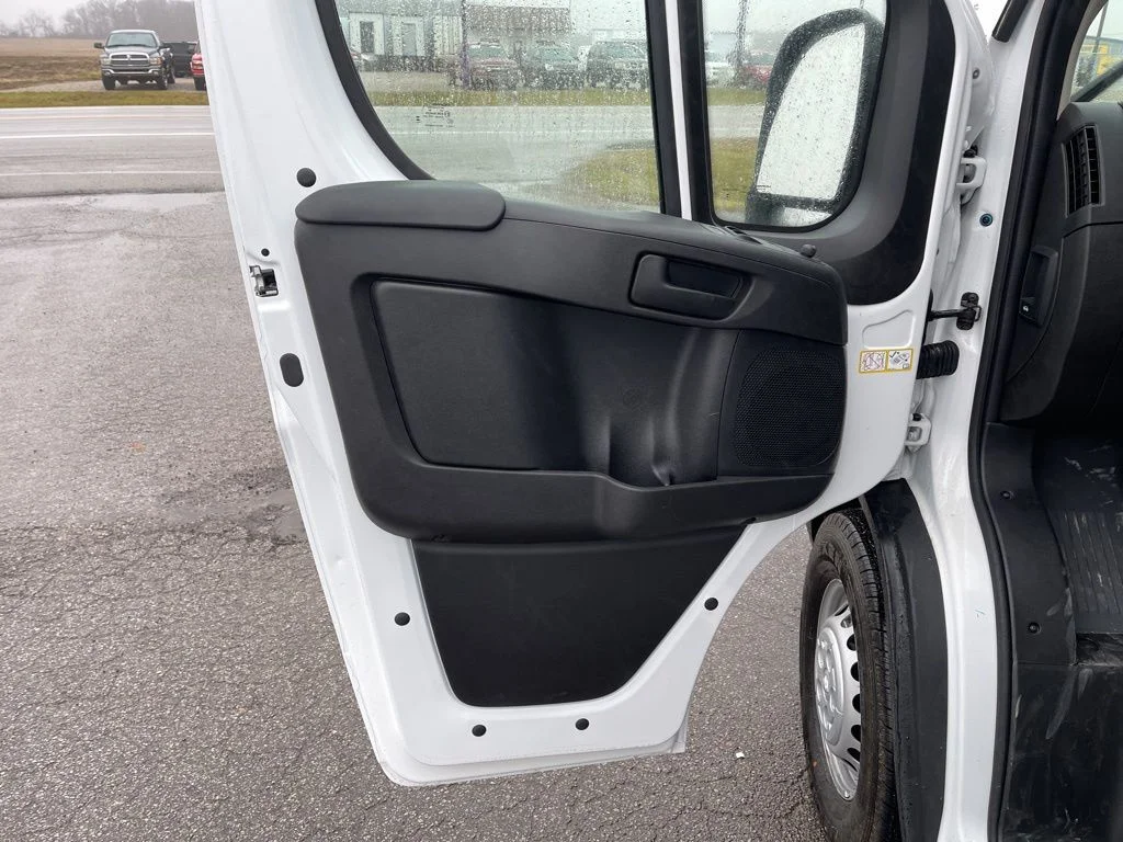 New 2025 Bright White Clear-Coat Exterior Paint RAM High Roof image 10