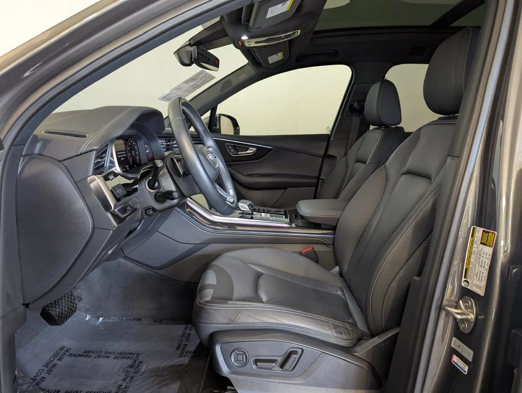 Used 2025 Gray Audi 55 Premium Plus image 53