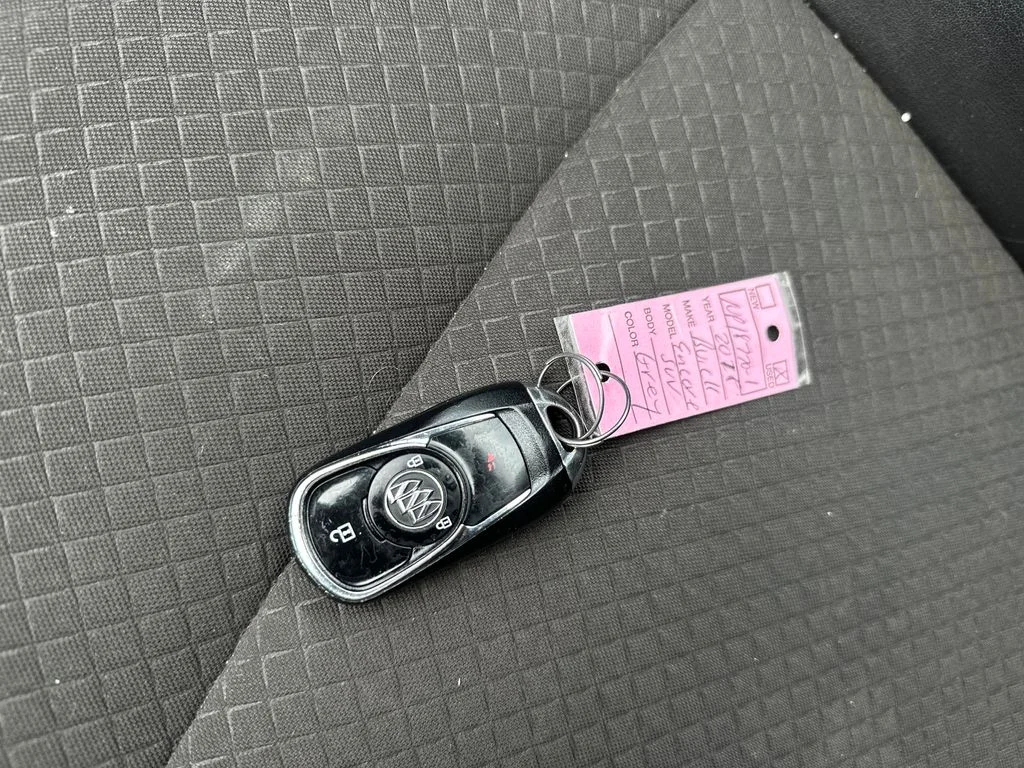Used 2018 Gray Buick Preferred image 15