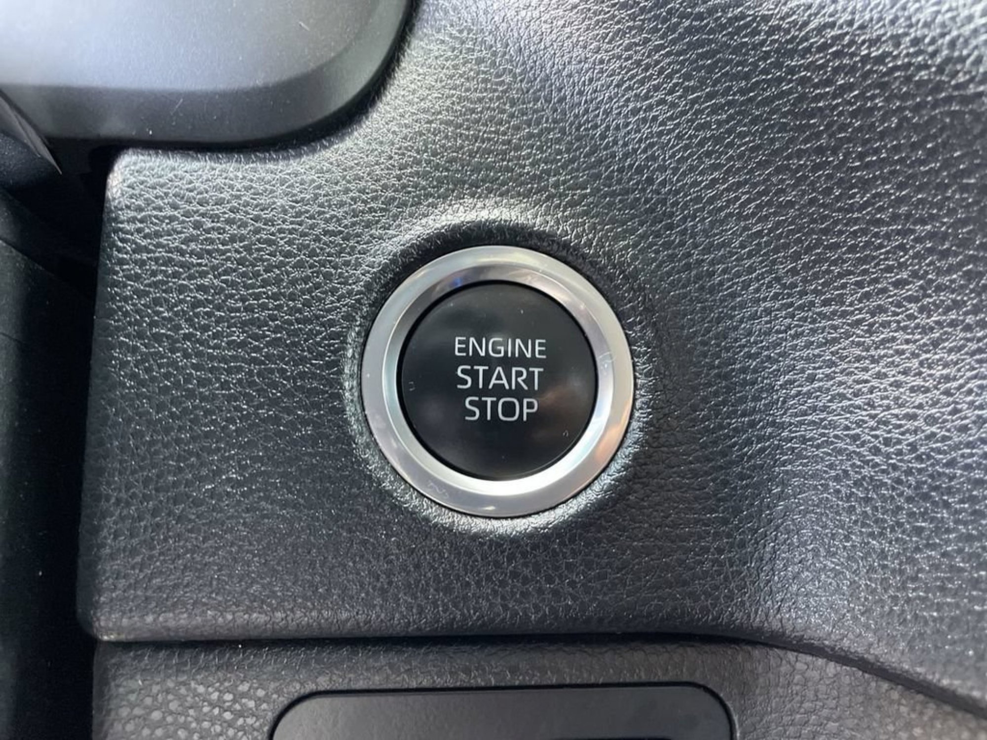Used 2024 Ice Toyota SR5 image 29