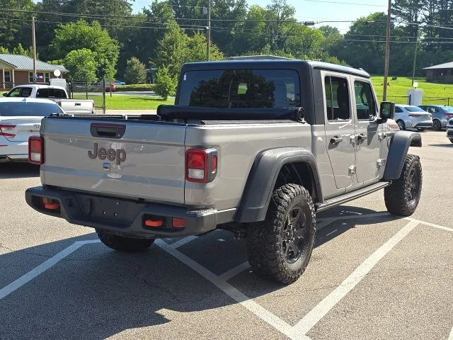 Used 2020 Silver Jeep Mojave image 5