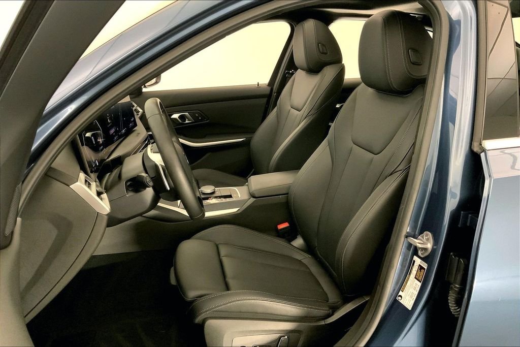 Used 2025 Arctic Race Blue Metallic BMW  image 12