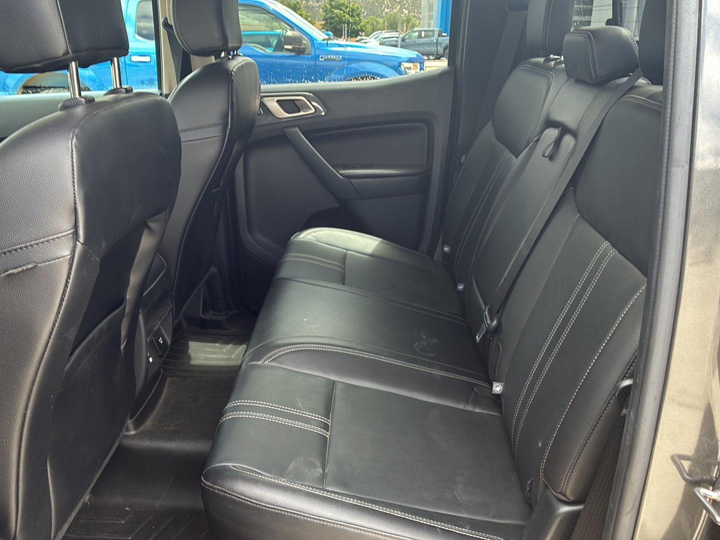 Used 2020 Magnetic Ford LARIAT image 6
