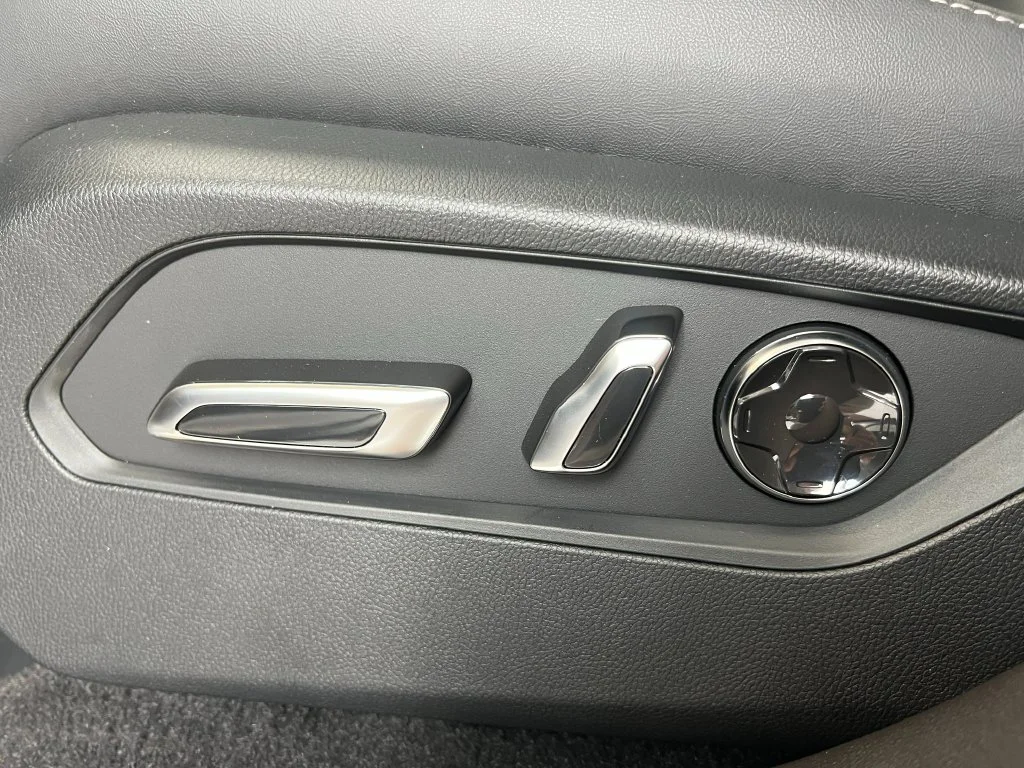 New 2026 Black Acura Technology Package image 15