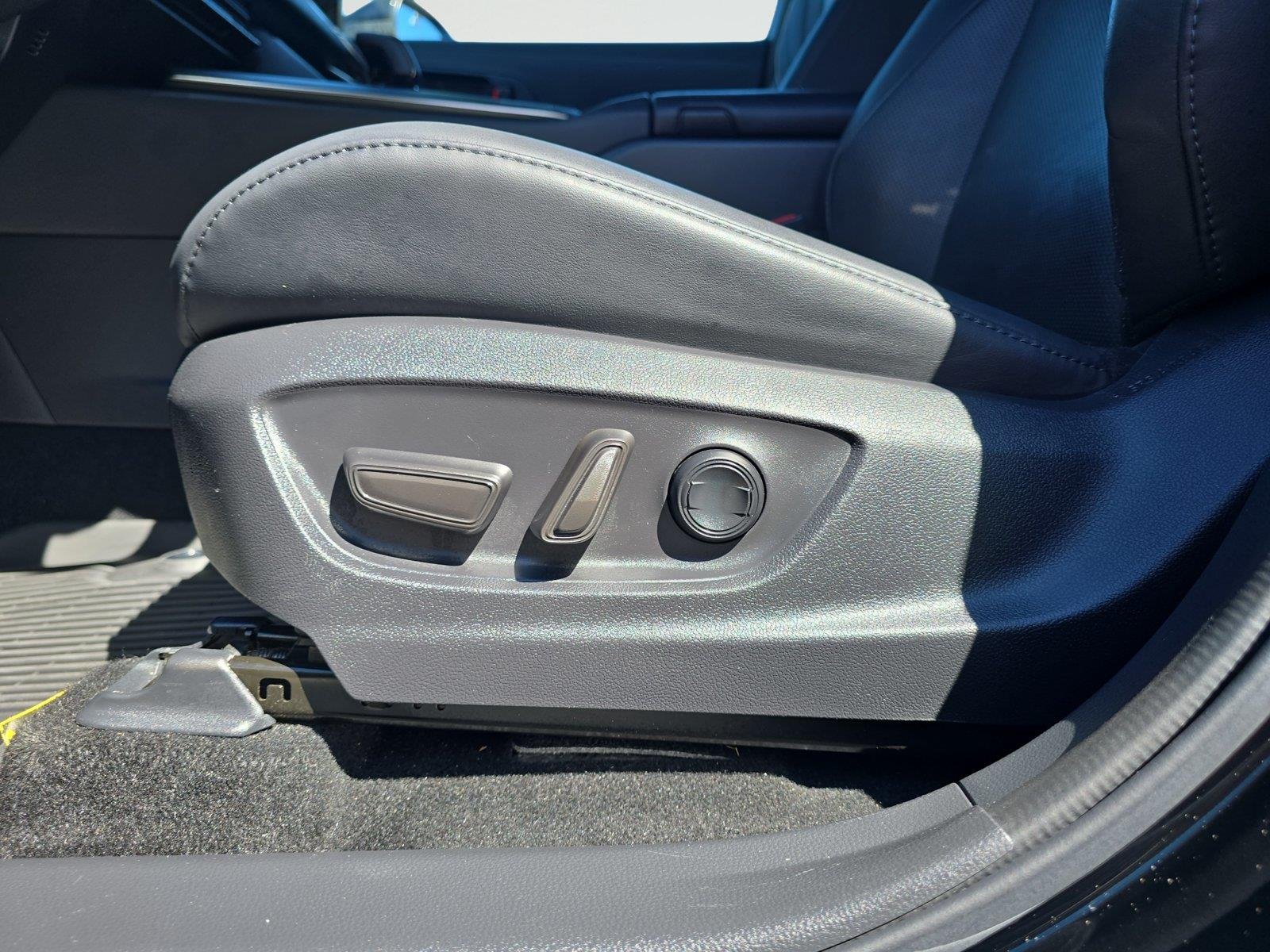 Used 2023 Black Toyota Platinum image 23