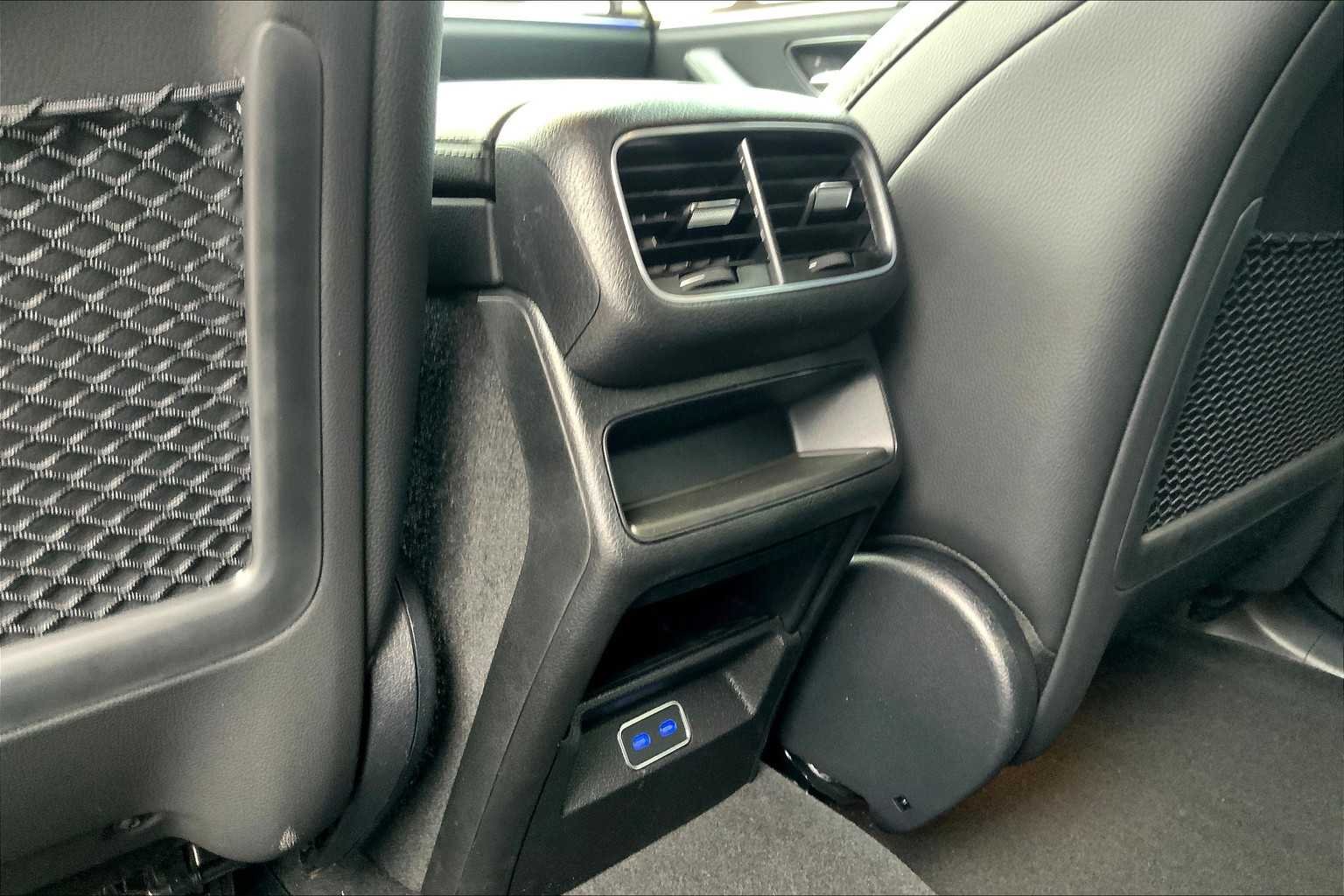 Used 2025 Black Mercedes-Benz GLE 450e image 11