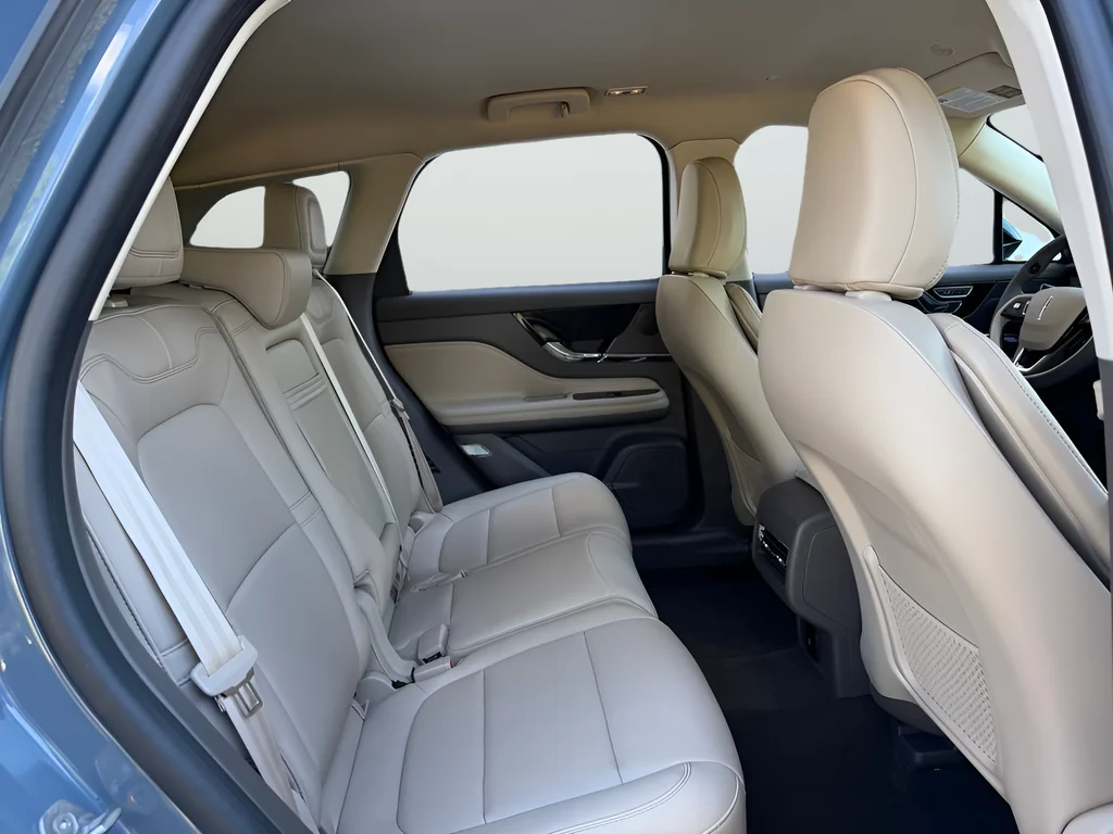 Used 2023 Blue Lincoln Standard image 27
