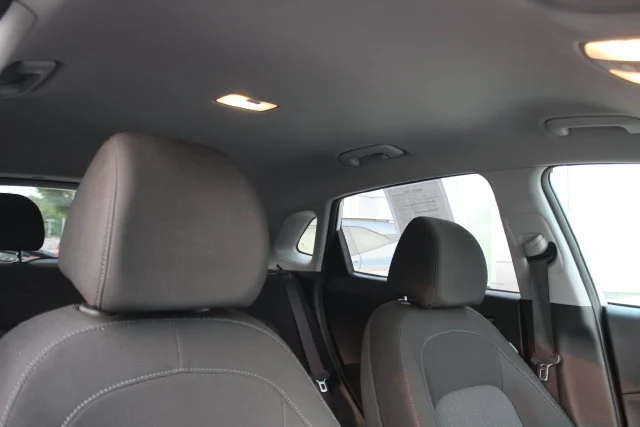 Used 2023 White Hyundai SEL image 30