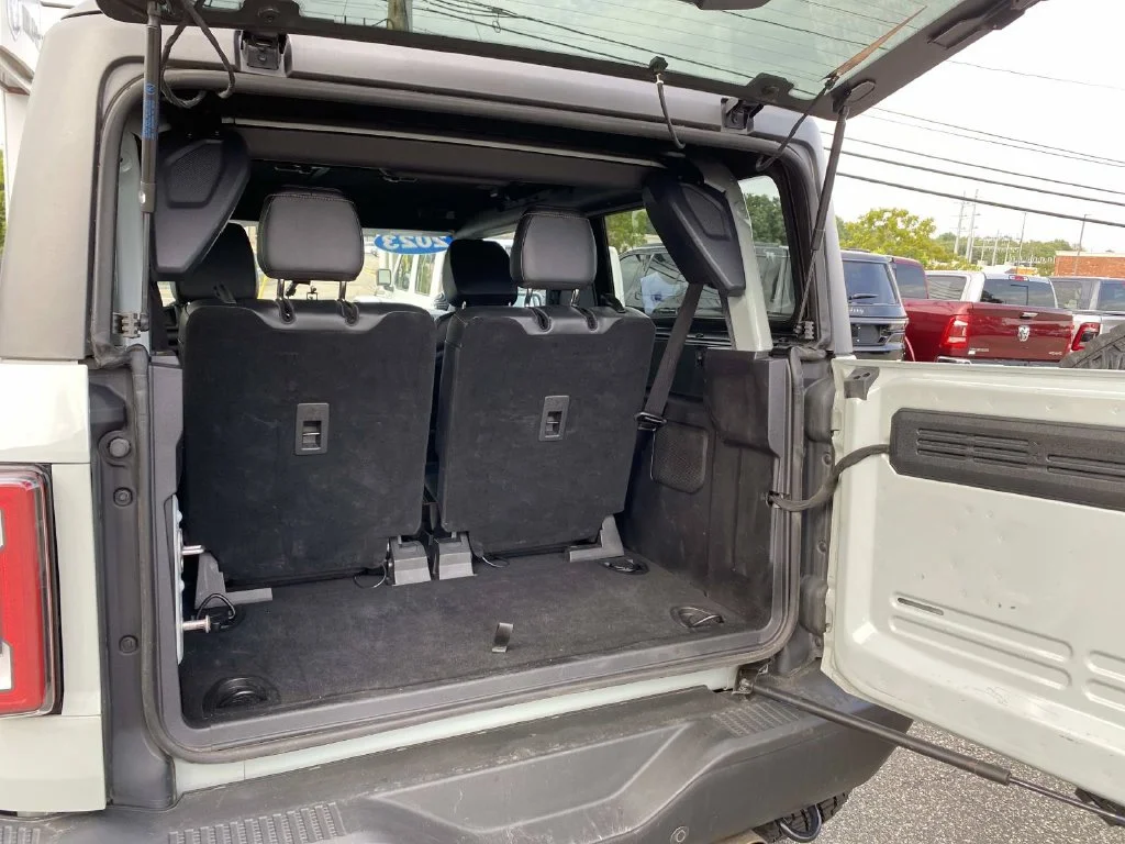 Used 2023 Gray Ford Badlands image 5