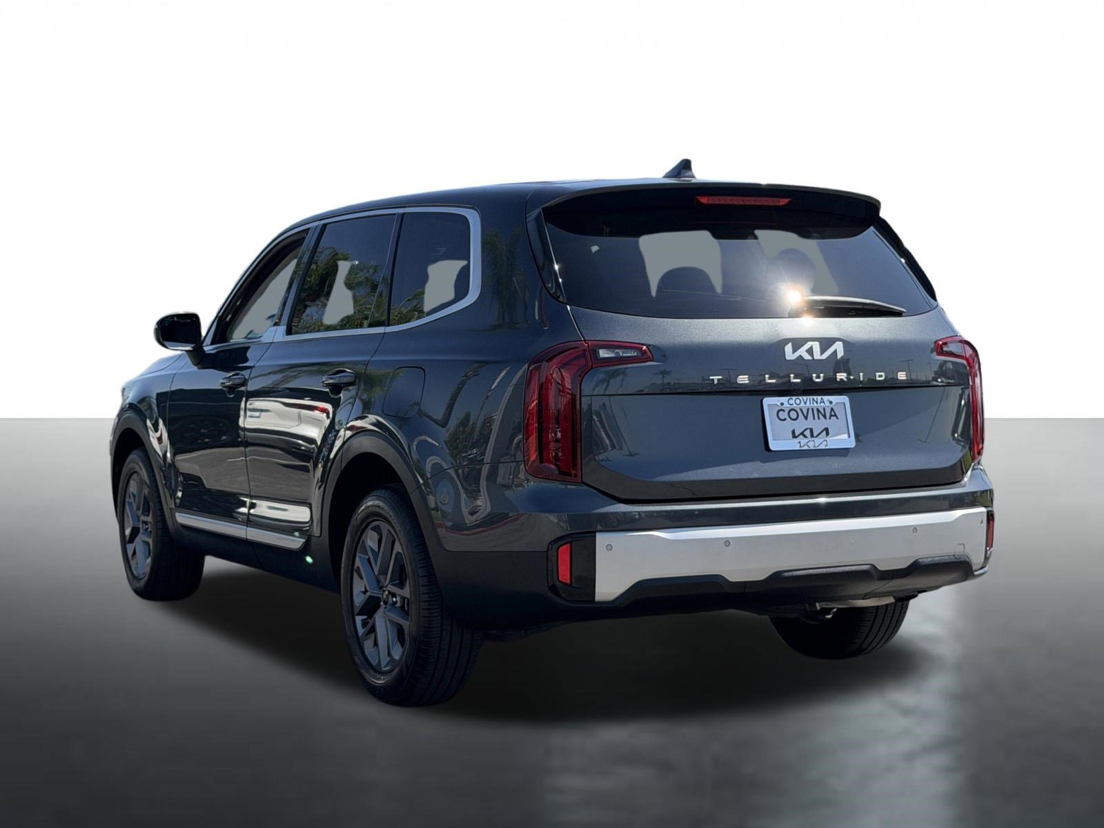Certified Used 2024 Gravity Gray Kia LX image 6