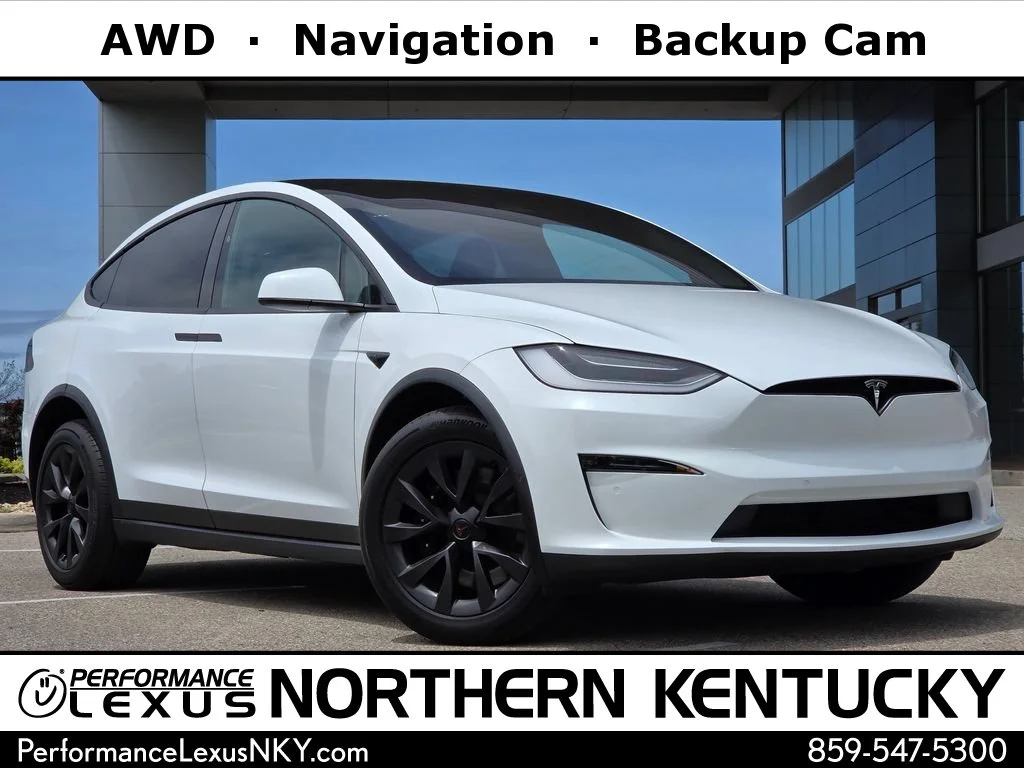 Used 2023 Pearl White Multi-Coat Tesla Standard Range image 1