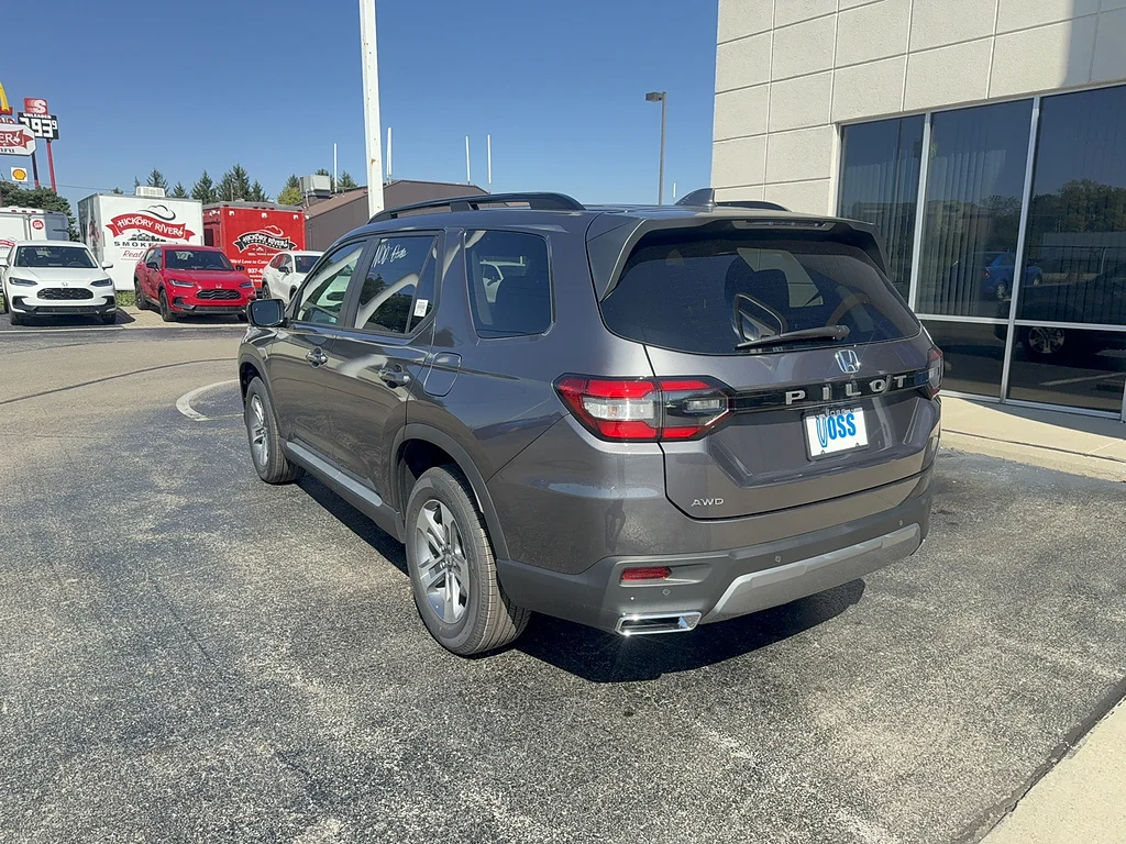 2026 Honda Pilot EX-L, photo 7 of 12