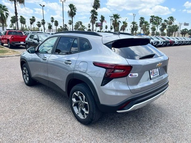 Used 2025 Gray Chevrolet LT image 6