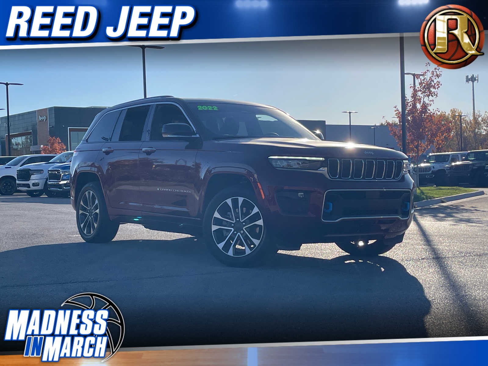2022 Jeep Grand Cherokee Overland 4xe 4x4's photo