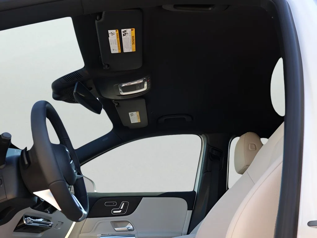 Used 2026 Polar White Mercedes-Benz GLA 250 image 39