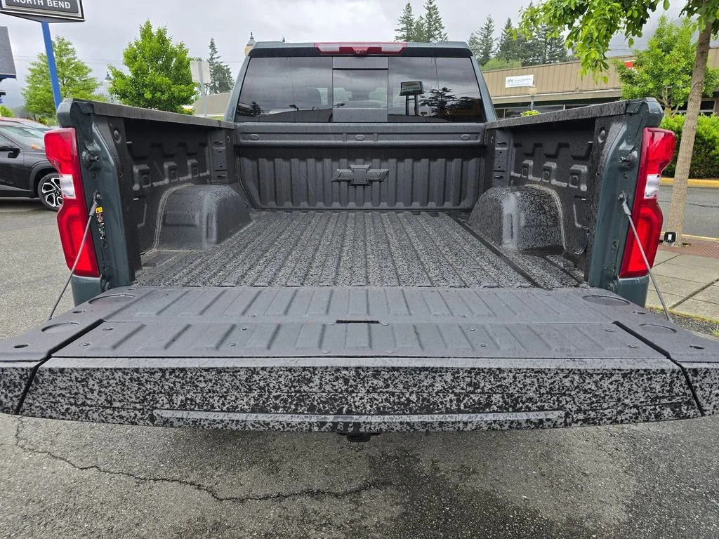 2026 Chevrolet Silverado 1500 ZR2 - Photo 14
