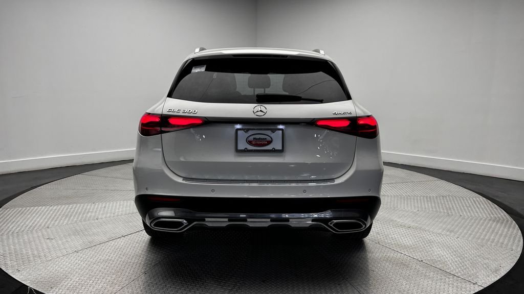 Used 2025 White Mercedes-Benz GLC 300 image 47