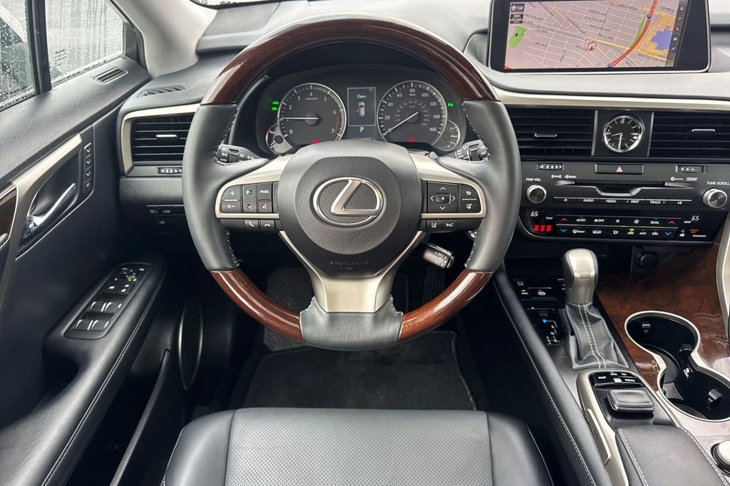 Used 2019 White Lexus 350 image 18