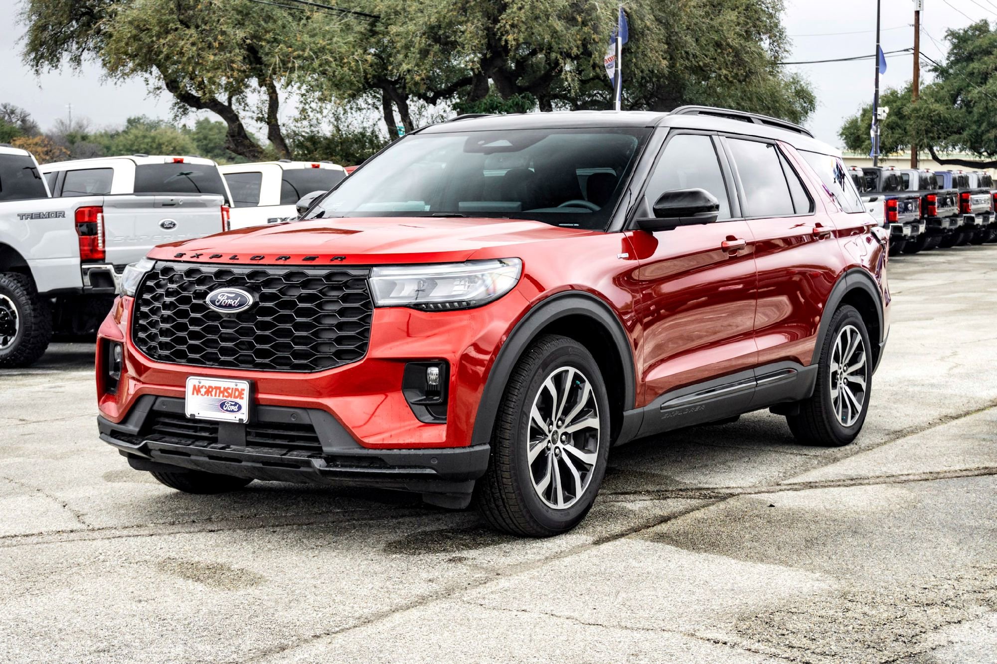 New 2025 Rapid Red Metallic Tinted Clearcoat Ford ST-Line image 6