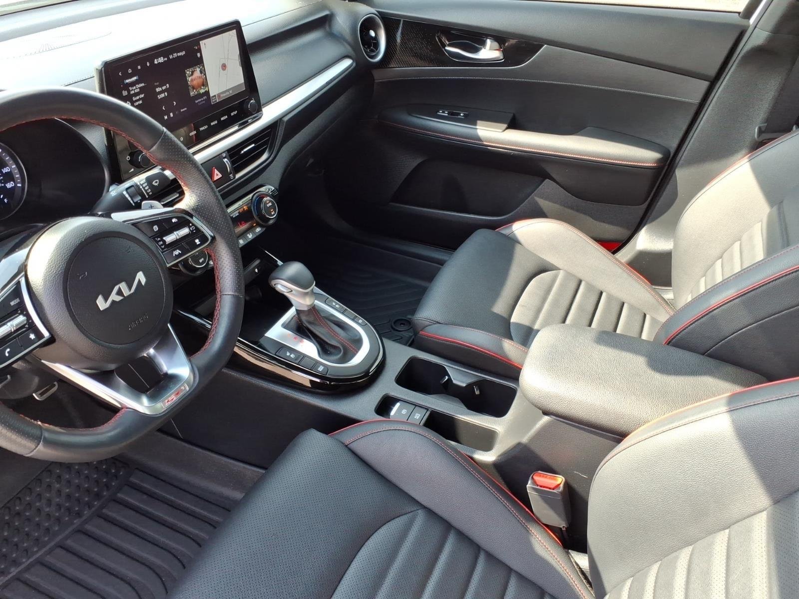 Used 2024 Snow White Pearl Kia GT image 22
