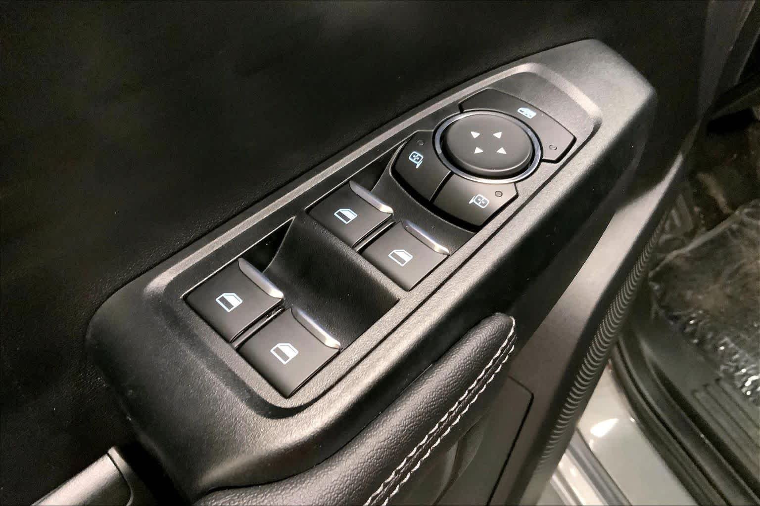 New 2026 M7/CARBONIZED G Ford XLT image 17