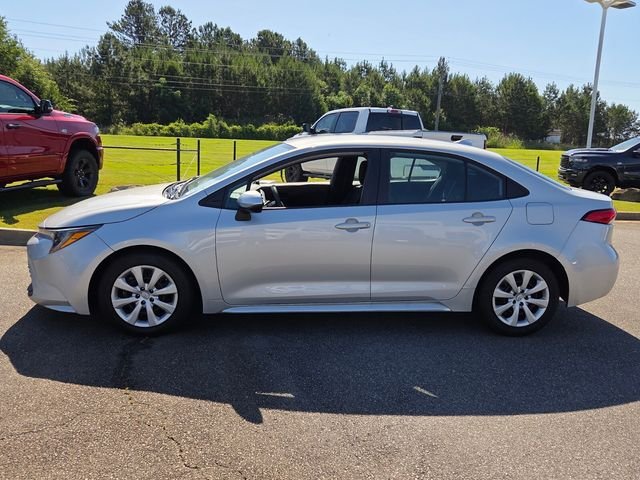 Used 2023 Silver Toyota LE image 4