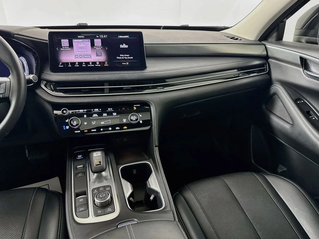 Certified Used 2023 Black INFINITI LUXE image 32