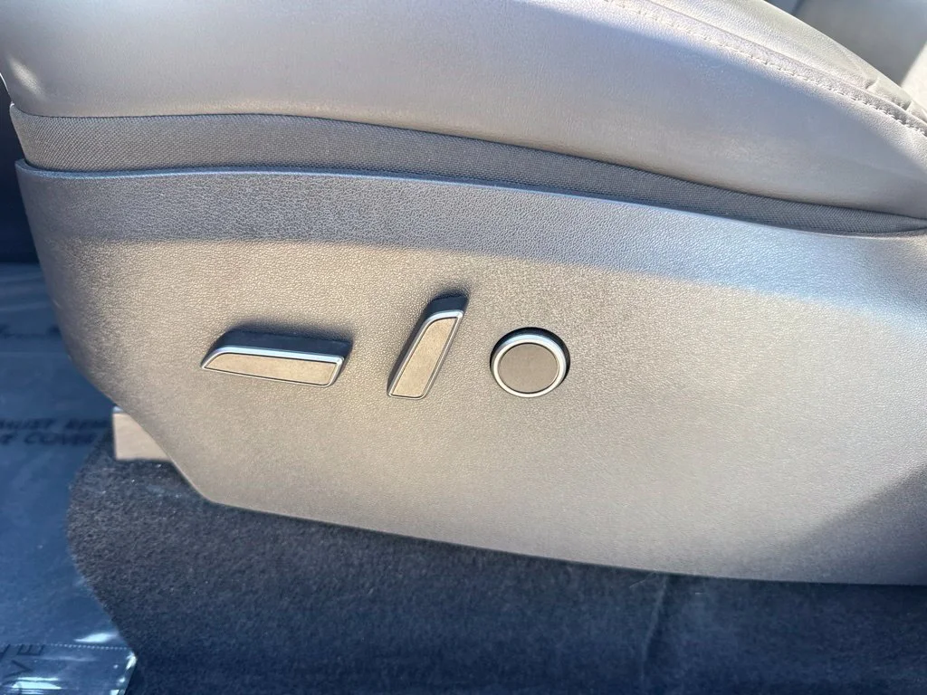 Used 2023 Black Tesla Long Range image 11