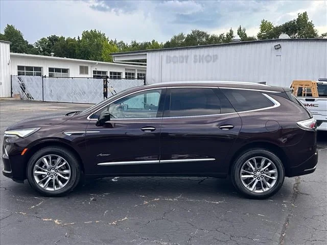 Used 2023 Red Buick Avenir image 7