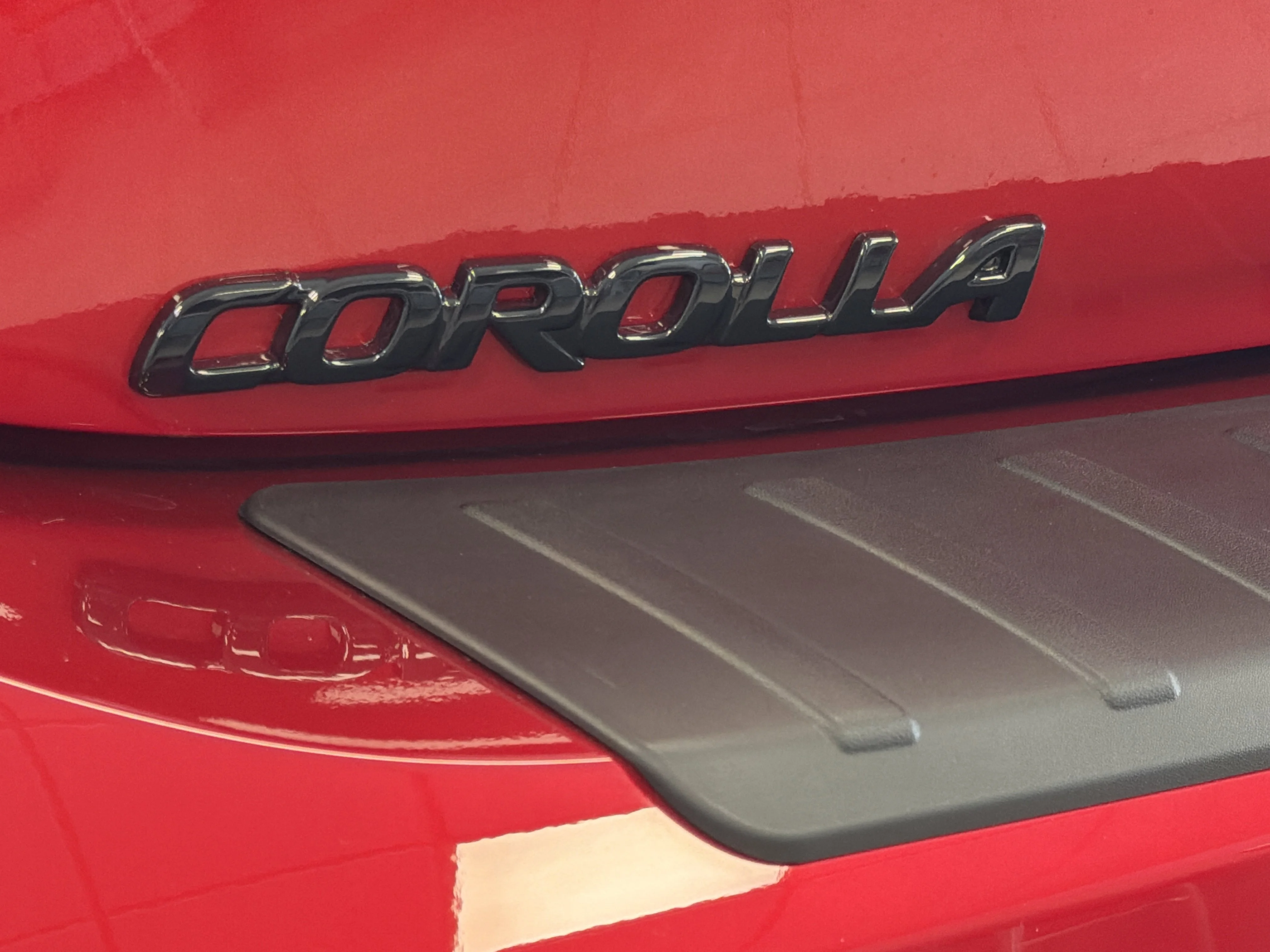 2026 Toyota Corolla Hatchback SE - Photo 30