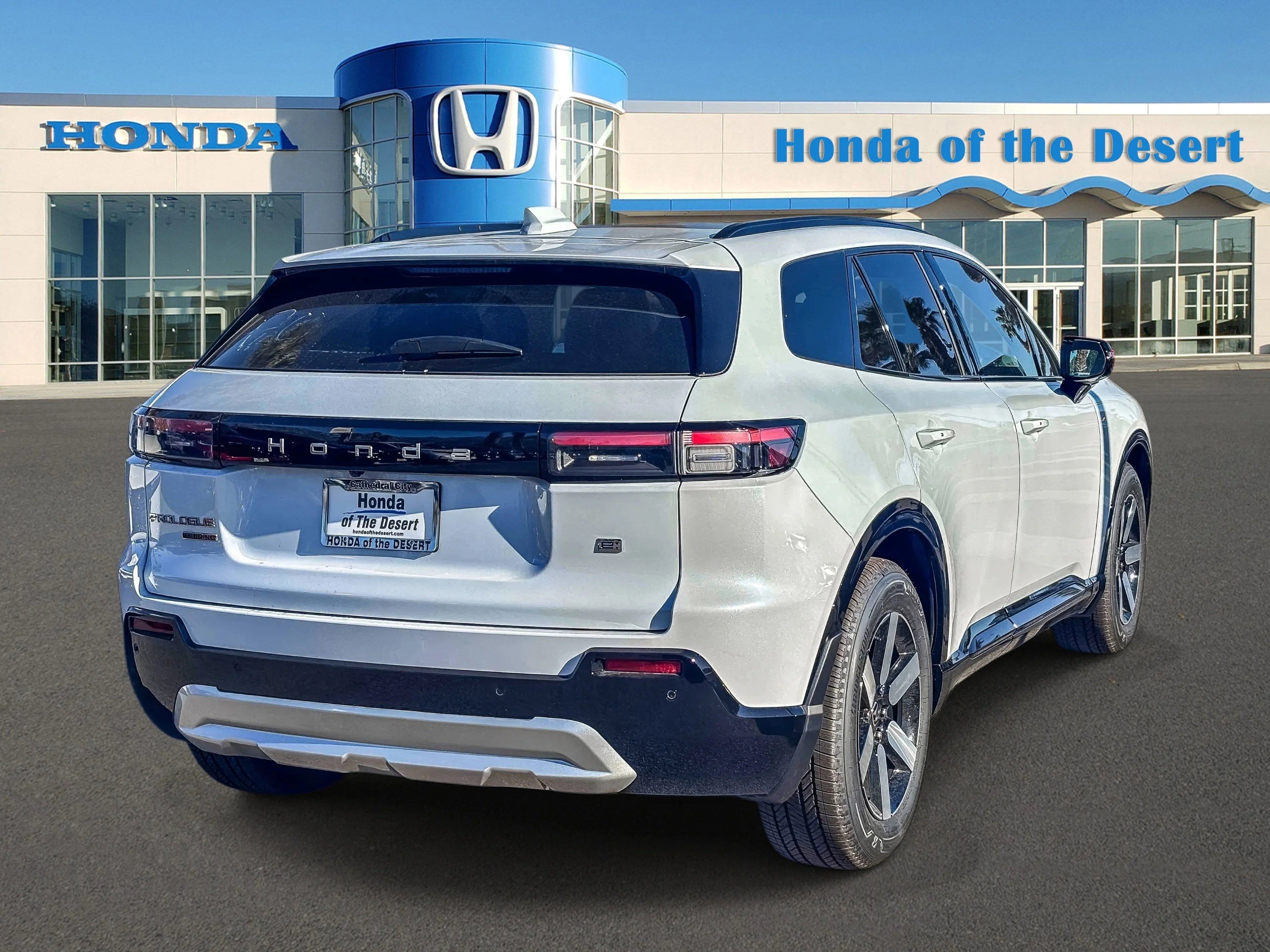 New 2026 Frostline White Pearl Honda Touring image 6