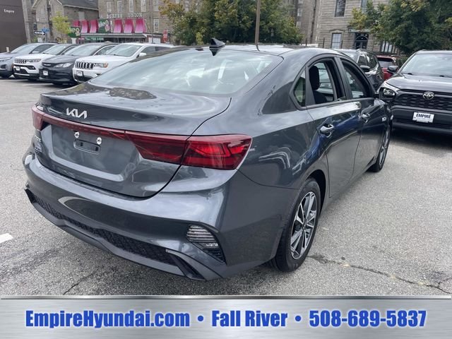 2024 Kia Forte LXS - Photo 6