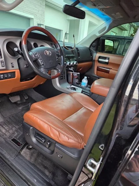 Used 2011 Black Toyota Platinum image 4