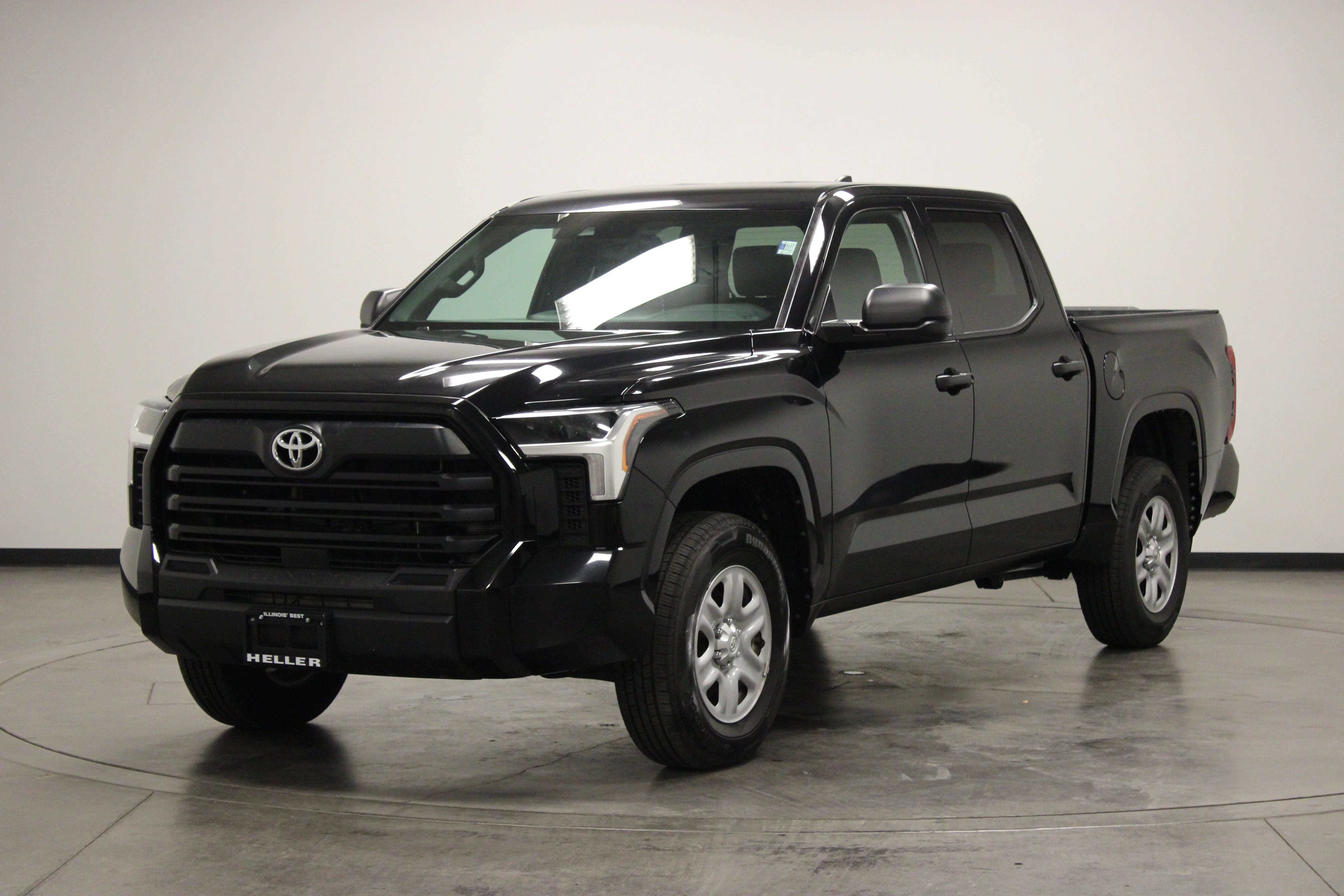 Used 2025 Midnight Black Metallic Toyota SR image 4