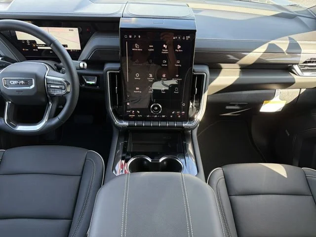 New 2026 Sterling Metallic GMC Elevation image 15