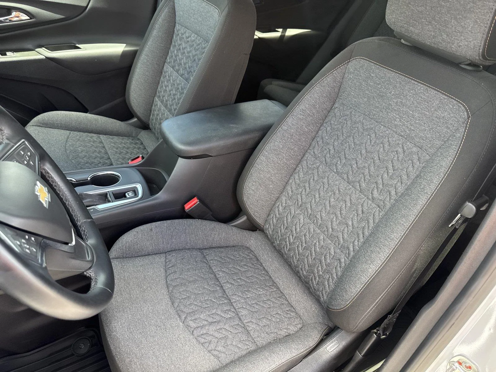 Used 2024 Summit White Chevrolet LT image 11