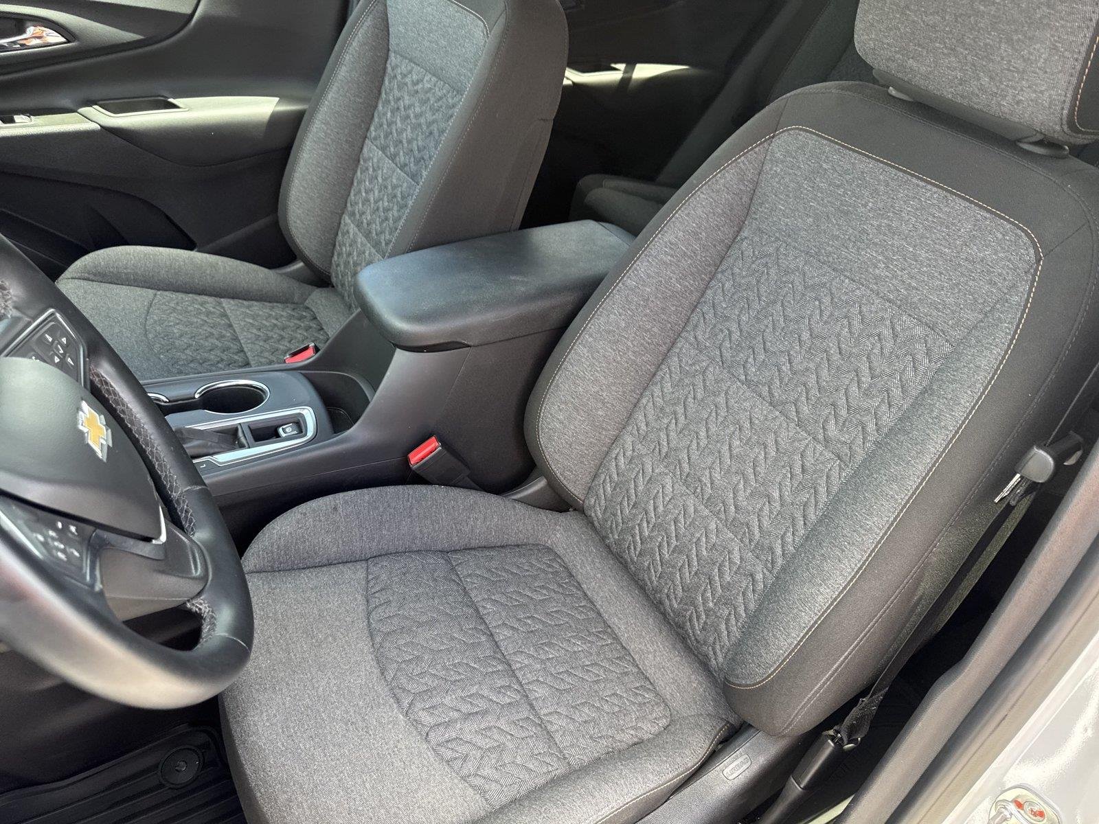 Used 2024 Summit White Chevrolet LT image 11
