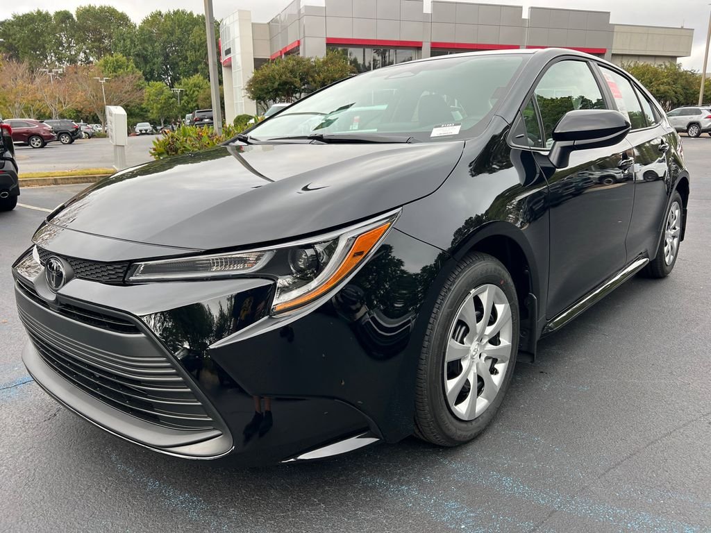 2026 Toyota Corolla LE - Photo 7
