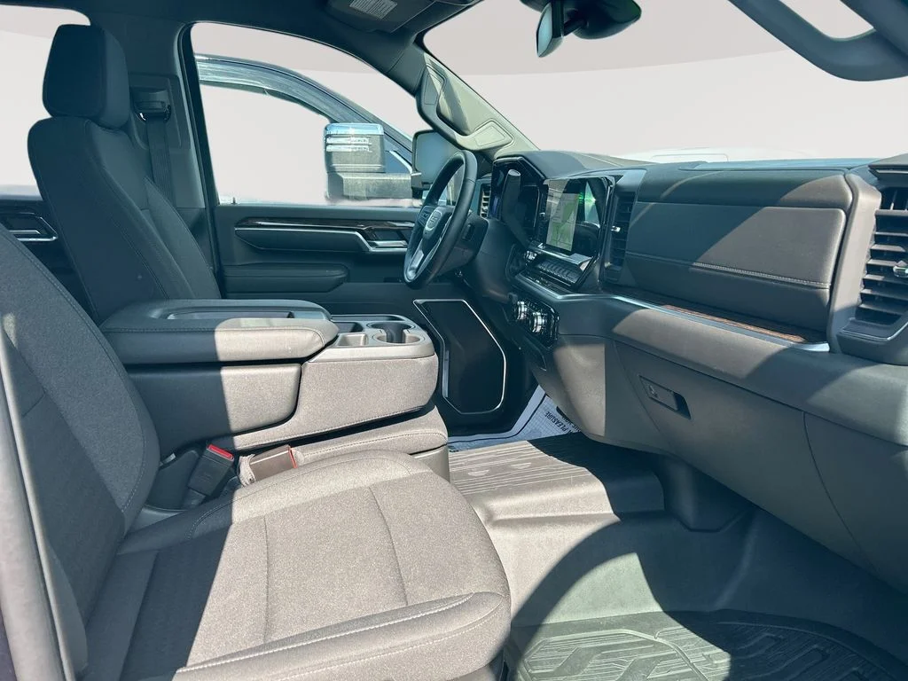 Used 2026 Silver GMC SLE image 29
