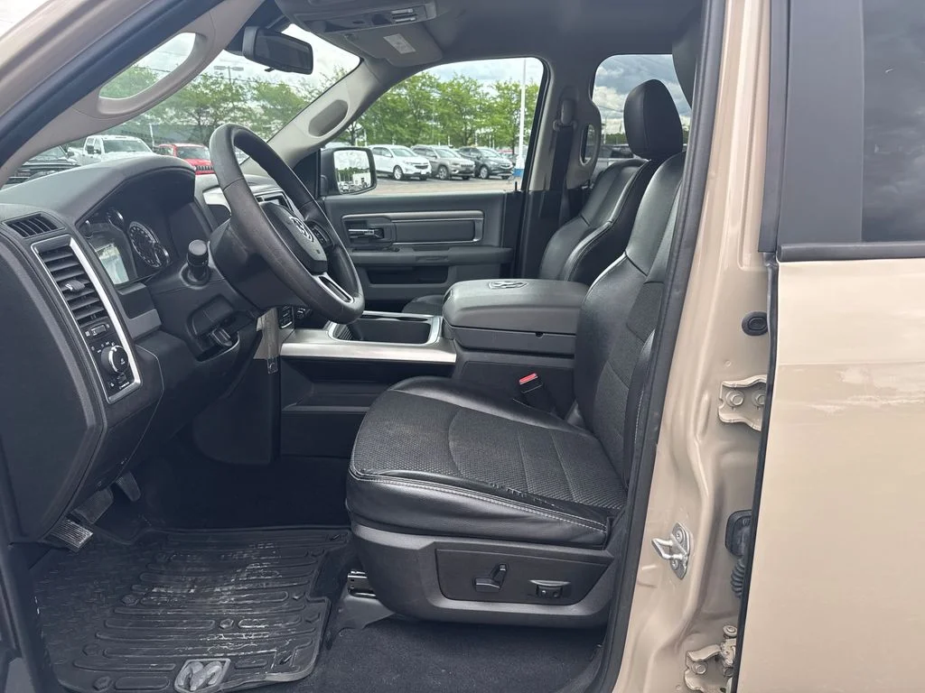 Used 2019 Beige Ram Warlock image 9